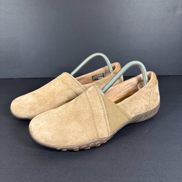 SKECHERS Women's Suede Slip On Shoes 9 Relaxed Fit Memory Foam air Cooled NEW - Picture 2 of 9